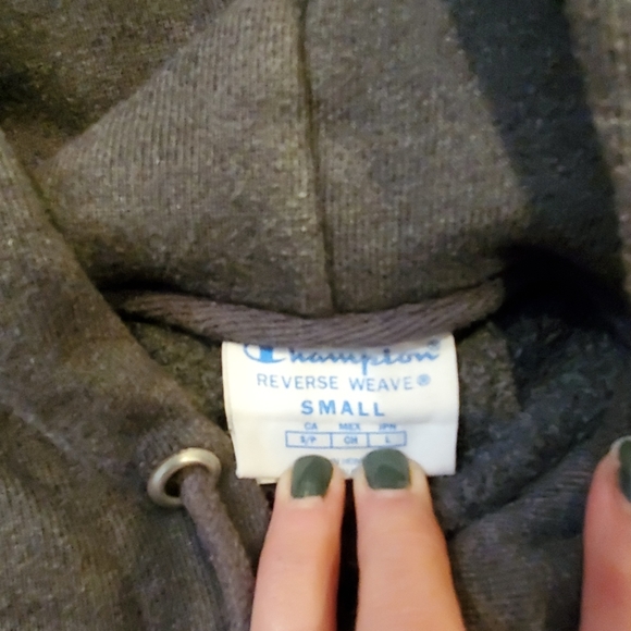 Champion - Picture 4 of 5